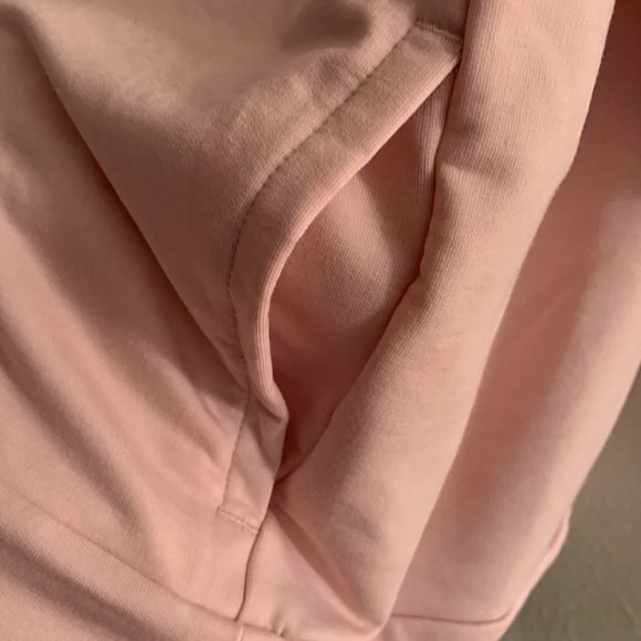 Women’s Plus Size Under Armour Loose Crew Lightweight Sweatshirt, 2X, Blush Pink - Picture 5 of 7